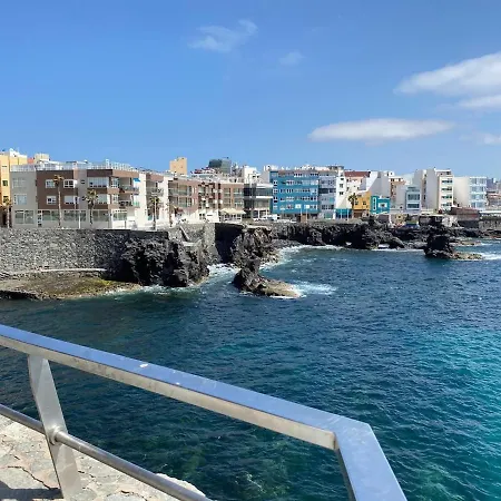Apartment Modern On Two Levels, 3 Minutes From The Sea